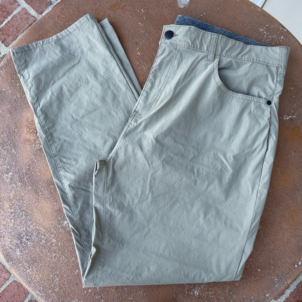 The north face men’s Denali khaki pant 38 X 30